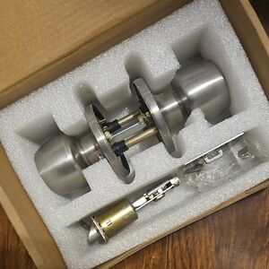 DEFIANT STAINLESS STEEL PASSAGE DOOR HANDLE